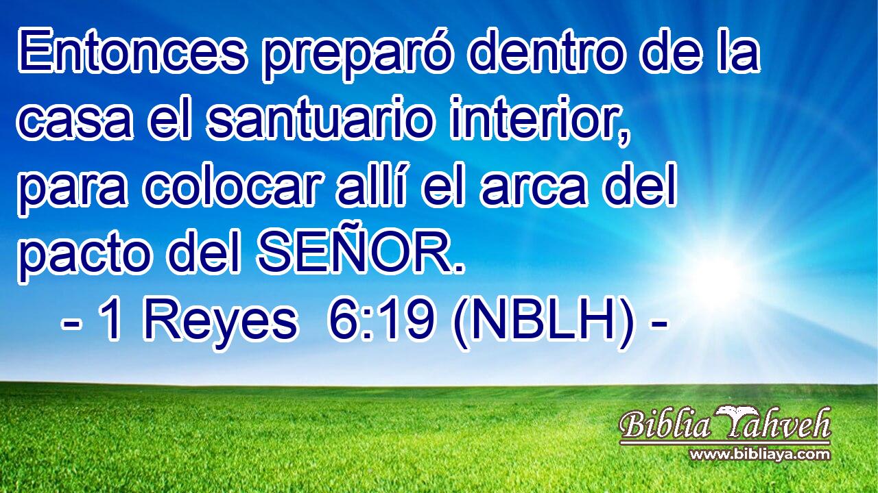  Entonces preparó dentro de la casa el santuario interior, para colocar allí el arca del pacto del SEÑOR. 