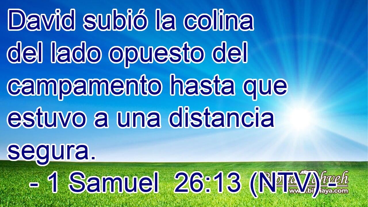 David subió la colina del lado opuesto del campamento hasta que estuvo a una distancia segura.