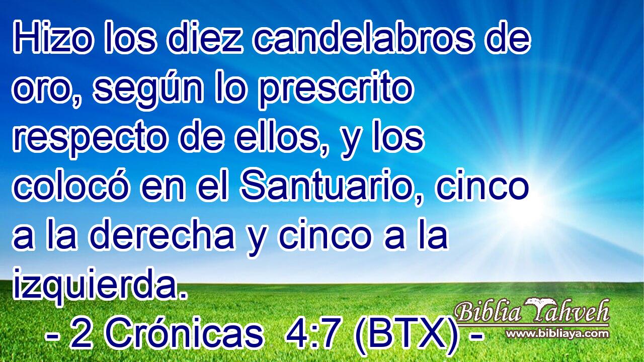 Hizo los diez candelabros de oro, según lo prescrito respecto de ellos, y los colocó en el Santuario, cinco a la derecha y cinco a la izquierda.