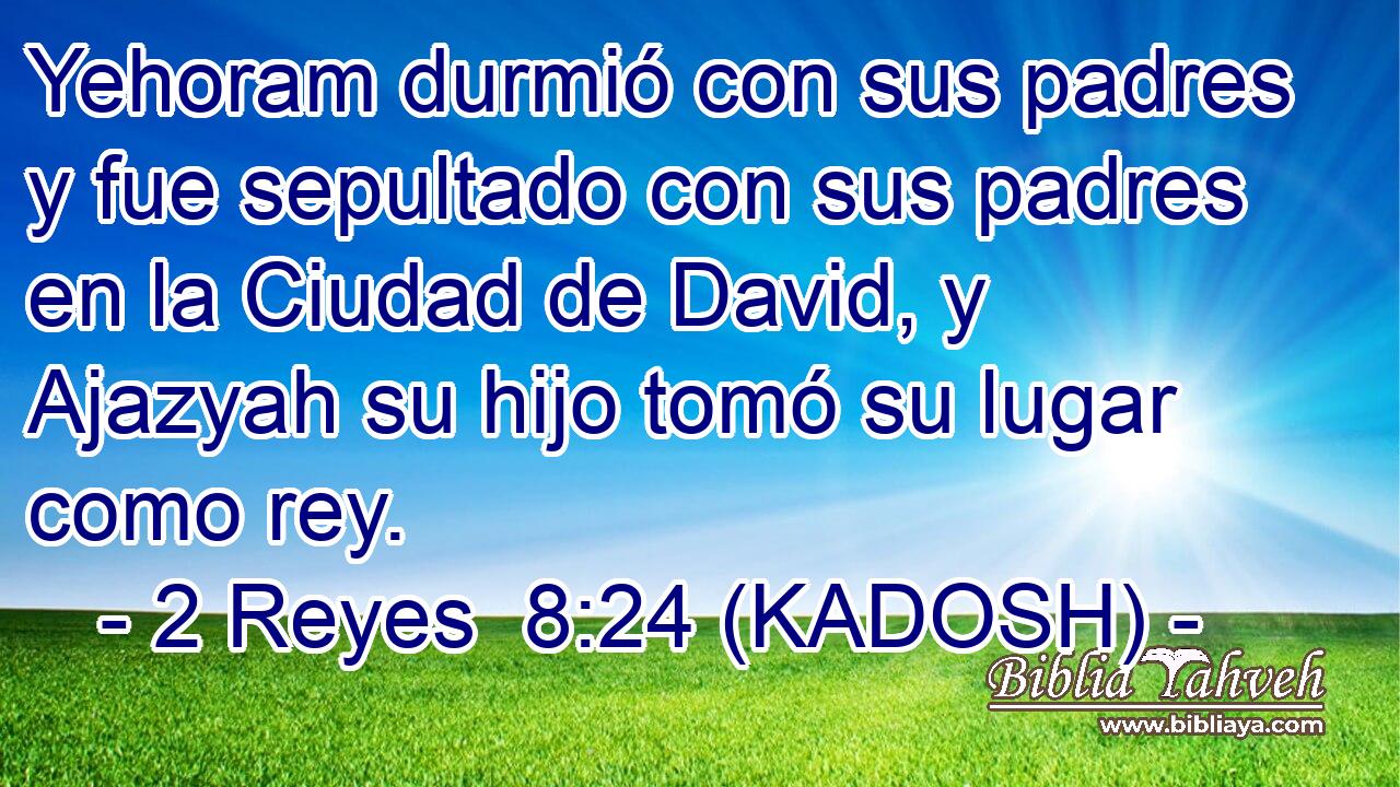  Yehoram durmió con sus padres y fue sepultado con sus padres en la Ciudad de David, y Ajazyah su hijo tomó su lugar como rey. 