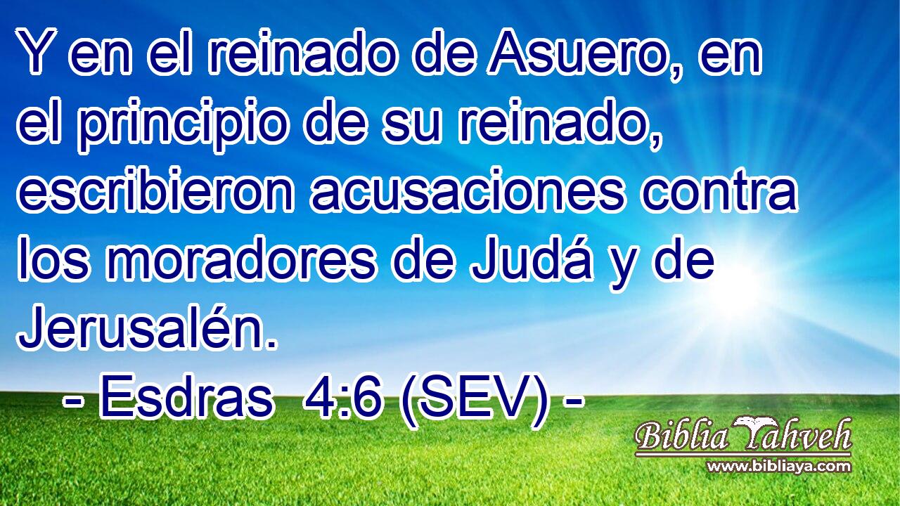 Y en el reinado de Asuero, en el principio de su reinado, escribieron acusaciones contra los moradores de Judá y de Jerusalén.