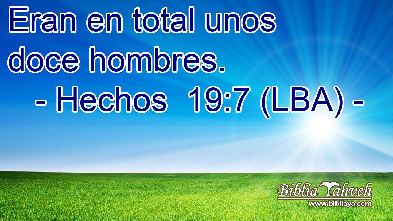 Eran en total unos doce hombres.
