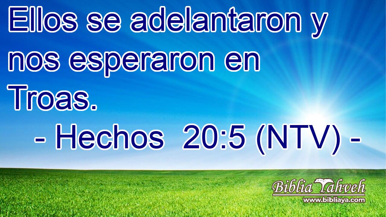 Ellos se adelantaron y nos esperaron en Troas.