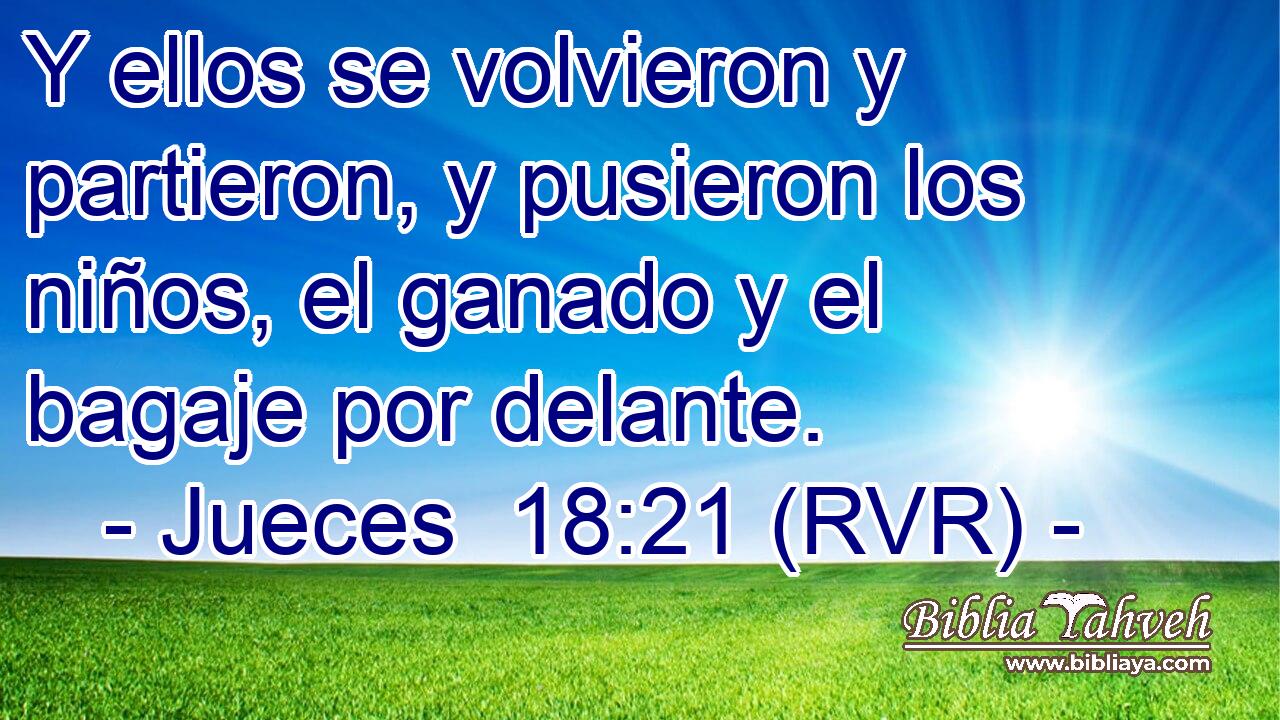 Y ellos se volvieron y partieron, y pusieron los niños, el ganado y el bagaje por delante.