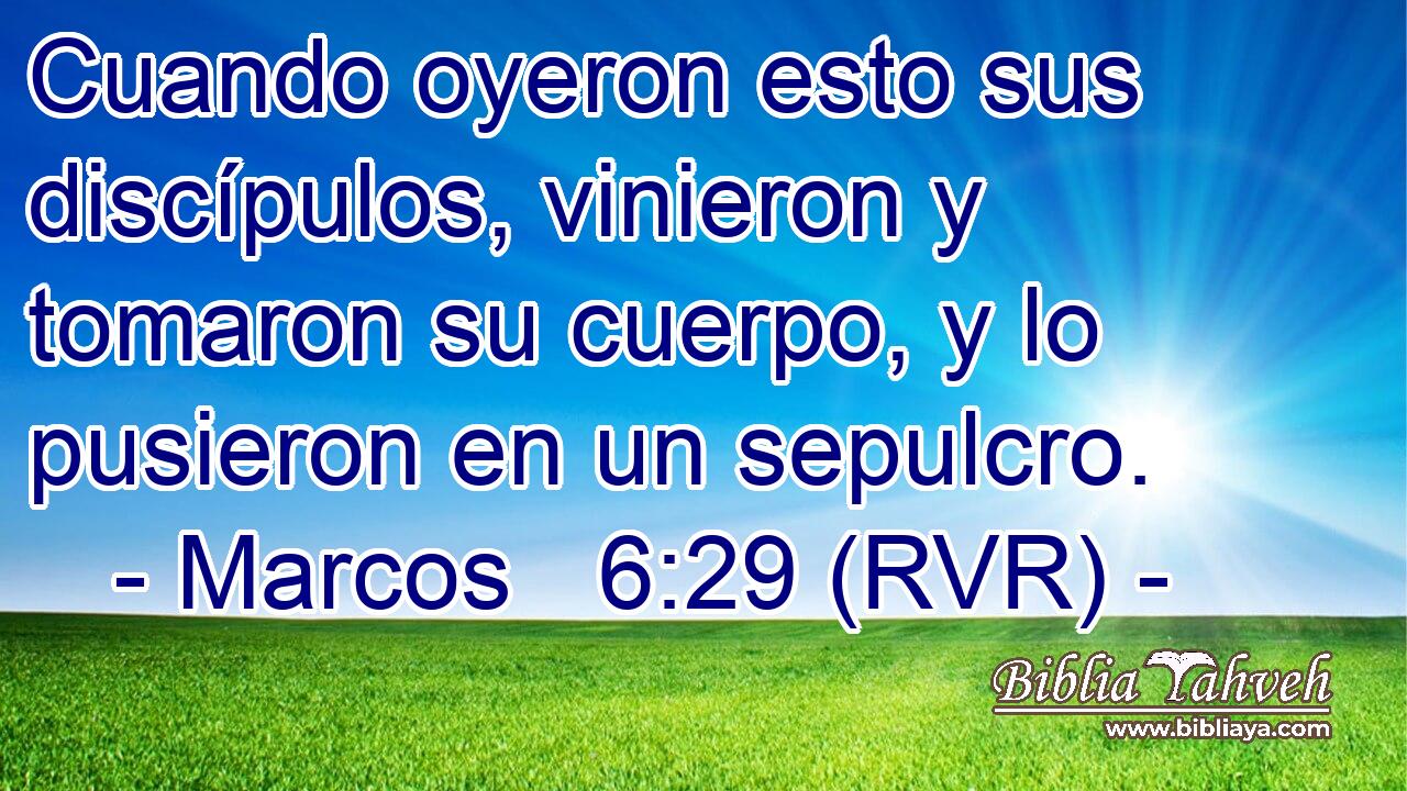 Cuando oyeron esto sus discípulos, vinieron y tomaron su cuerpo, y lo pusieron en un sepulcro.